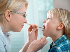 Treatment of herpes stomatitis in a child