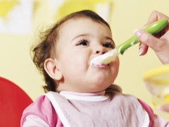 Menu of the child at 11 months: the basis of the diet and nutrition