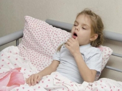 Laryngitis cough in a child: symptoms and treatment