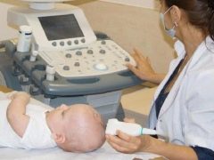 What does brain ultrasound show and why are children doing it?