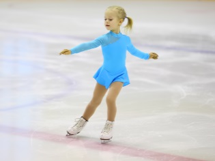 Figure skating child in 7 years