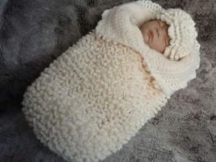 Knitted diaper cocoon for newborns