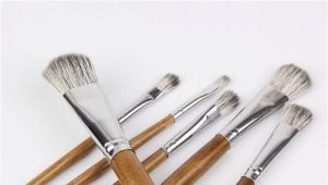 Brushes from squirrel fur: how to choose?