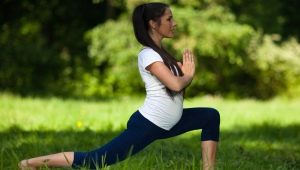 Gymnastics for pregnant women in the second trimester