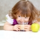 At what age can you give apple juice to a child and how to do it right?