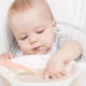 Dairy-free cereals for the first feeding