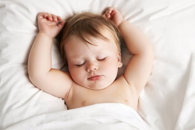 Weaning from sleeping baby at night