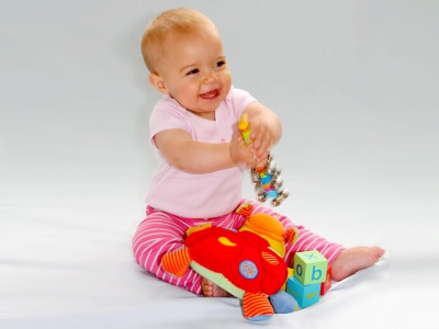 Child playing cubes