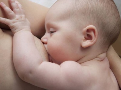 Breastfeeding a child in 4 months